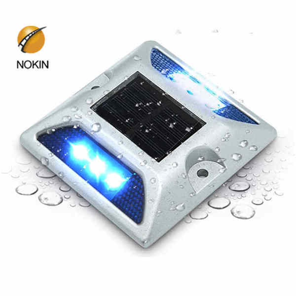 Solar Led Road Stud With Tempered Glass Material In USA